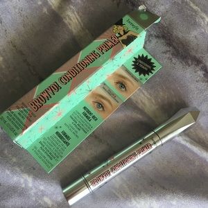 Benefit Browvo Conditioning Primer